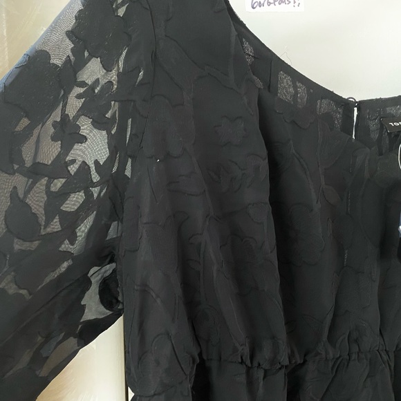 9pc NWT TORRID LOT!
3 Jeans SZ 16, 
6 TOPS! Sz 1/2 - Picture 8 of 15